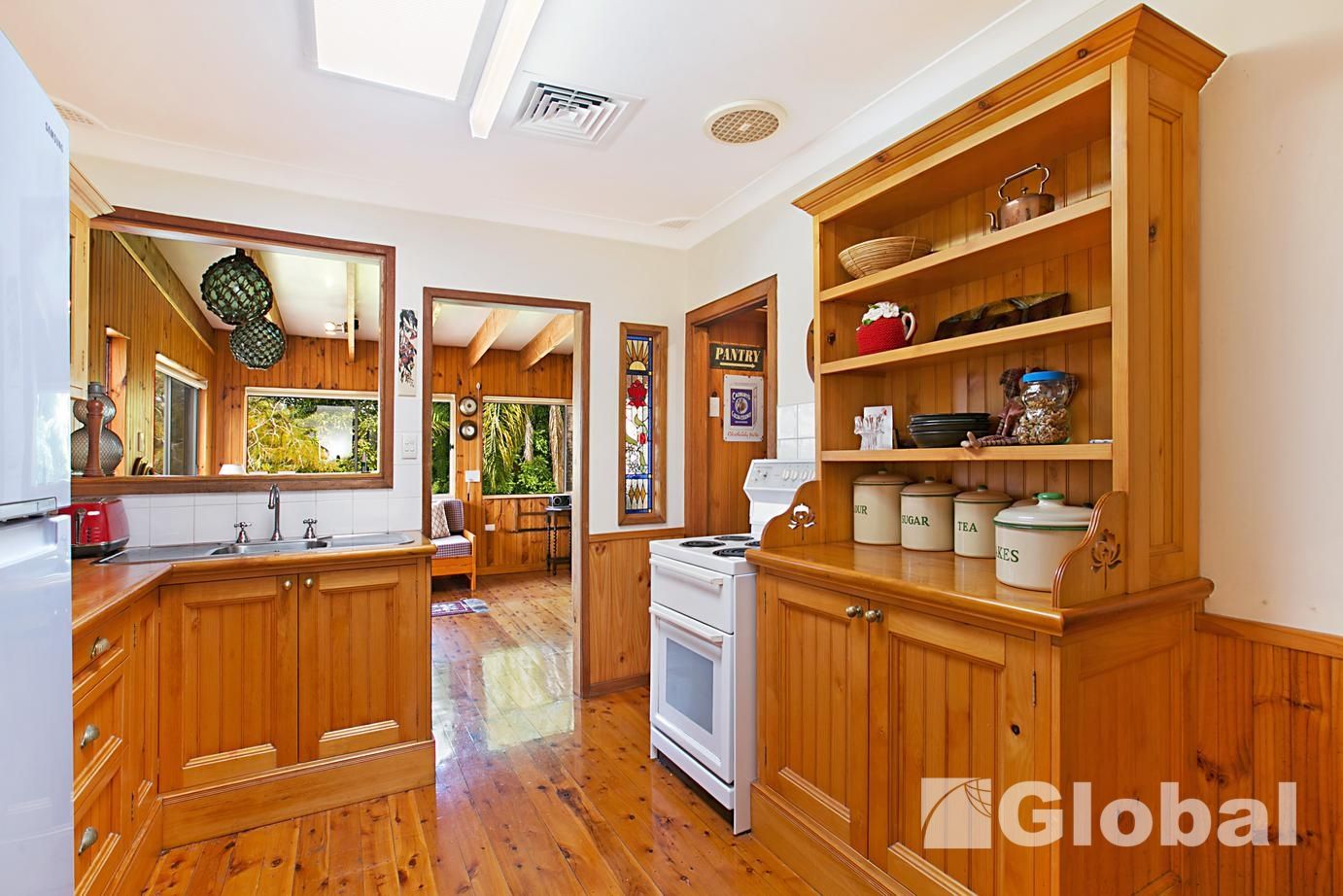 6 Rodgers Street, Teralba NSW 2284, Image 2