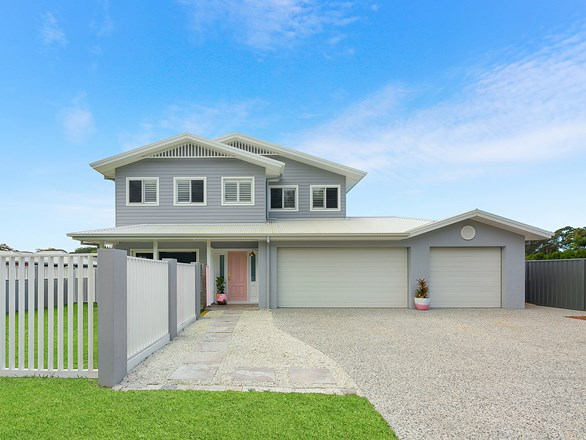 19 Nature Drive, Emerald Beach NSW 2456