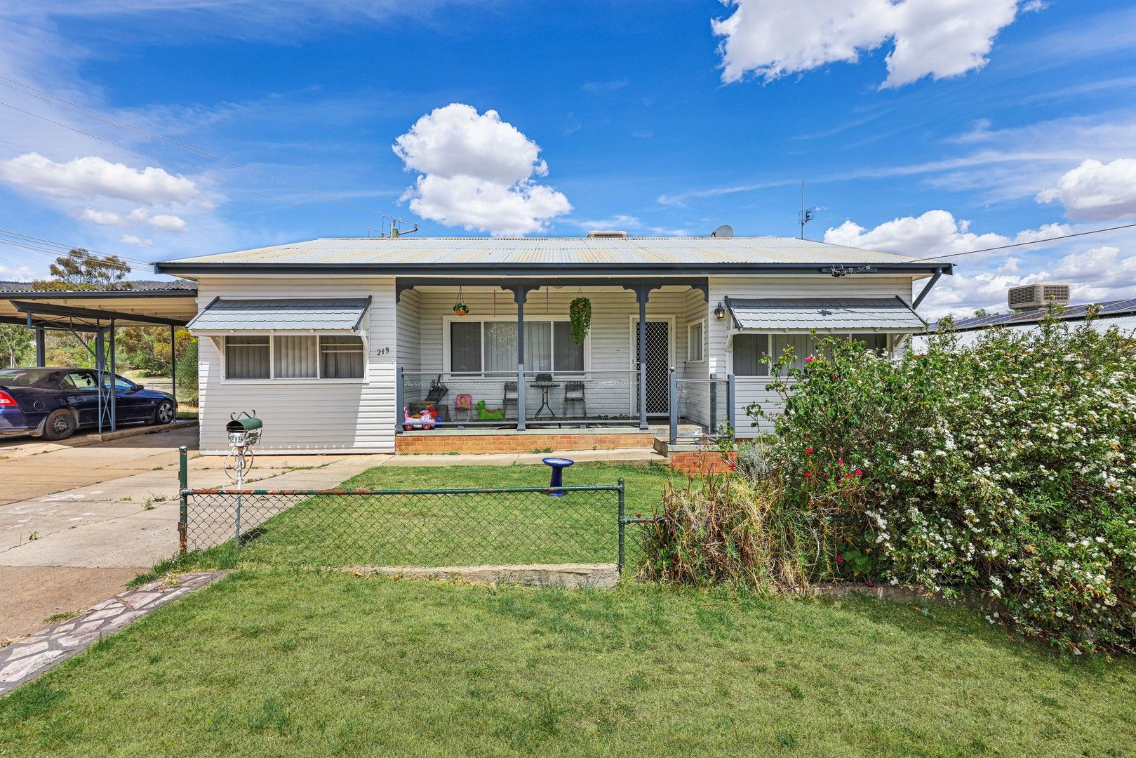 219 Johnston Street, Tamworth NSW 2340, Image 0