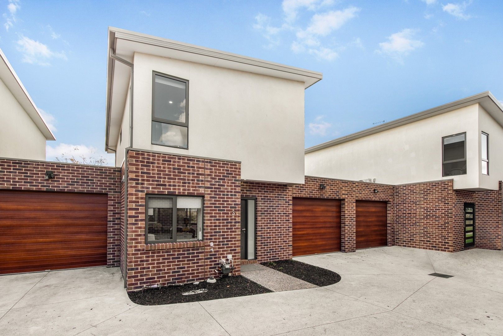 2 bedrooms House in 5 Jarter Court PAKENHAM VIC, 3810