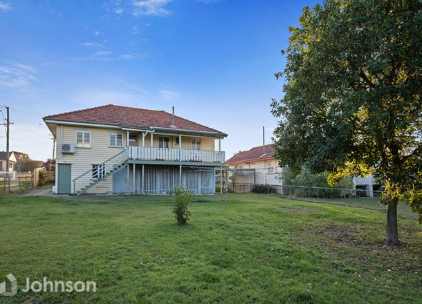 211 Pfingst Road, Wavell Heights QLD 4012