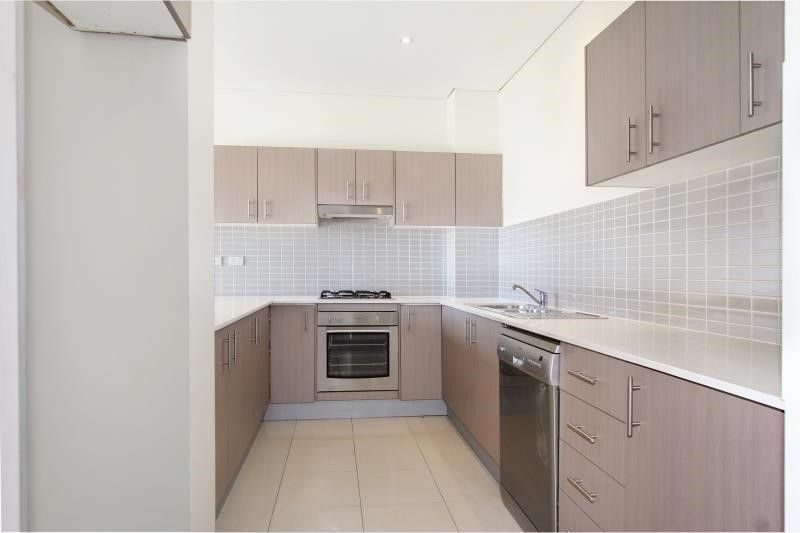 3 bedrooms Apartment / Unit / Flat in 18/45-51 Balmoral Road NORTHMEAD NSW, 2152