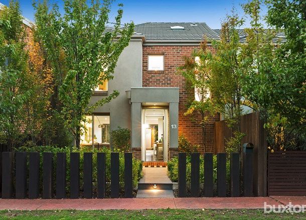 13 Mulsanne Lane, Bentleigh East VIC 3165