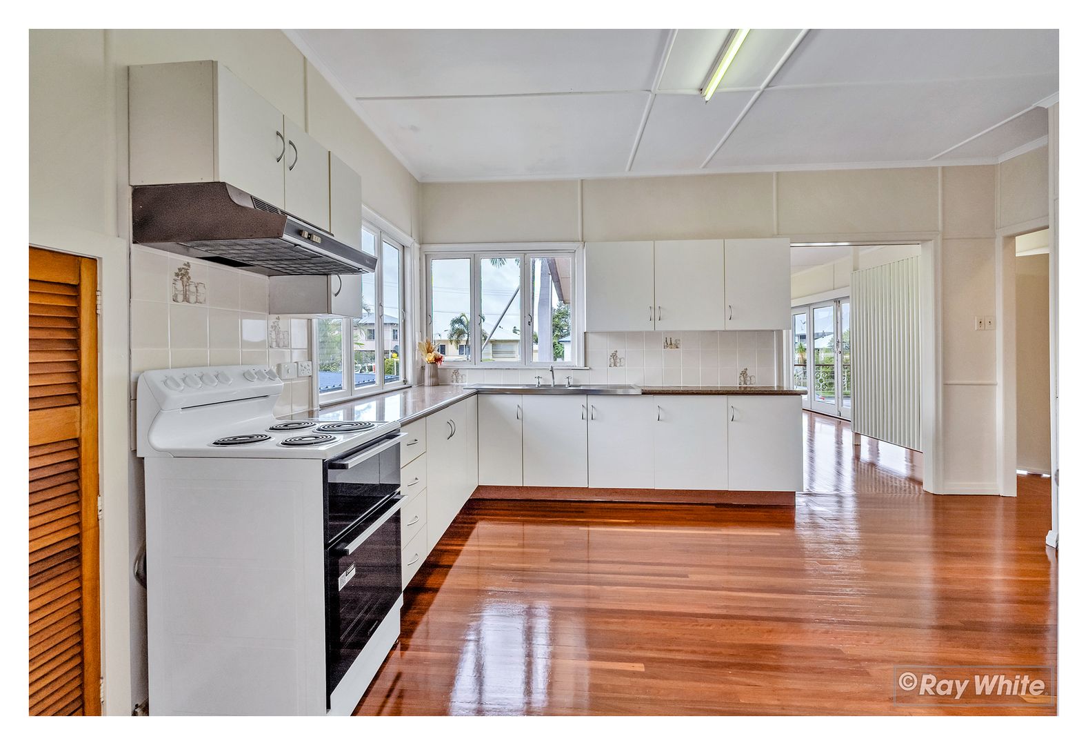 58 Luck Avenue, Wandal QLD 4700, Image 2