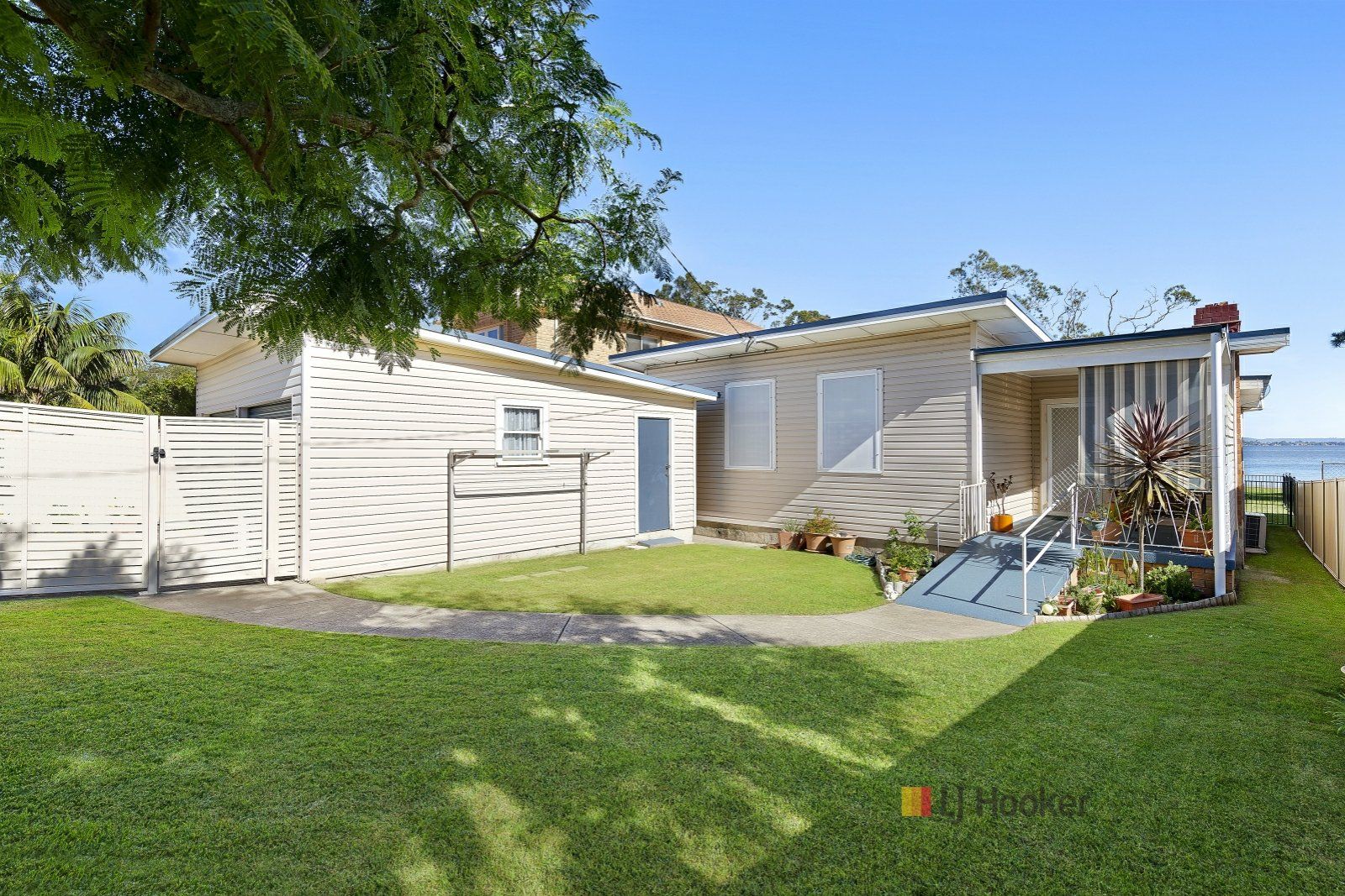 126 Diamond Head Drive, Budgewoi NSW 2262, Image 1