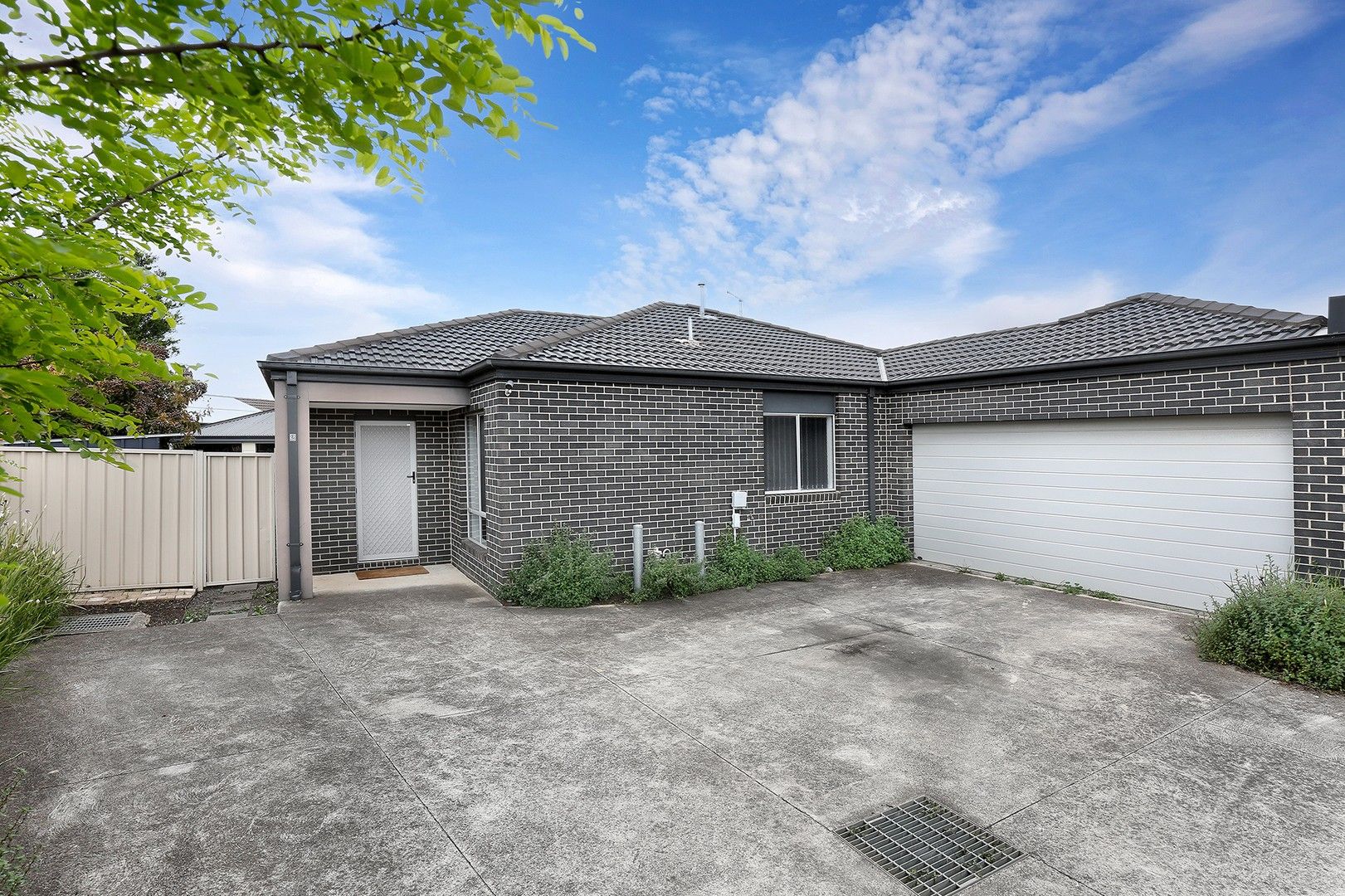 2/5 Fishburn Grove, Harkness VIC 3337, Image 0