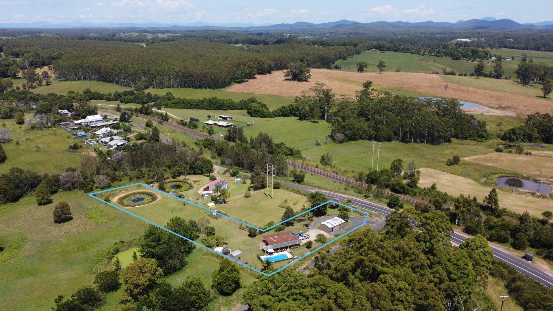 3 bedrooms Acreage / Semi-Rural in 90 Station Street EUNGAI RAIL NSW, 2441
