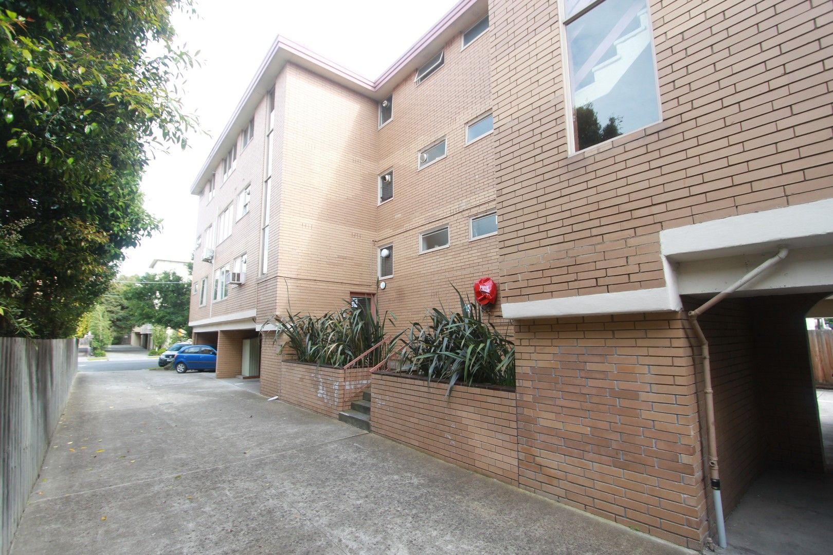 2 bedrooms Apartment / Unit / Flat in 2/7 Adam Street RICHMOND VIC, 3121