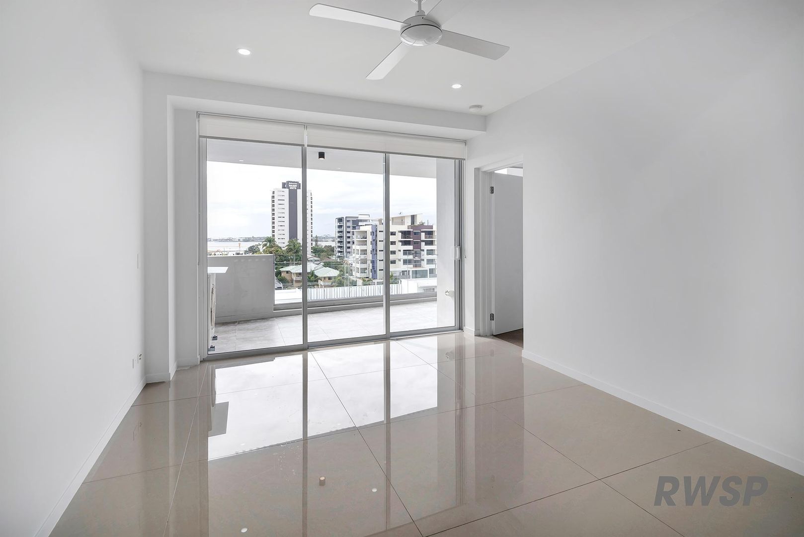 604/26 Gray Street, Southport QLD 4215, Image 2