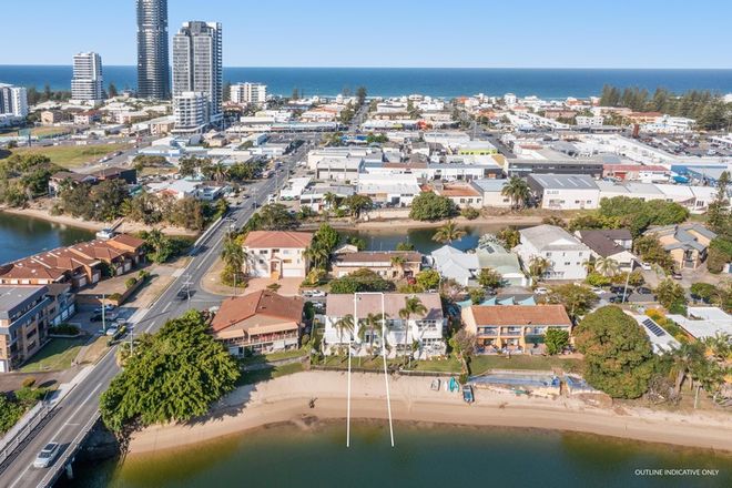 Picture of 3/4 Orvieto Avenue, MERMAID WATERS QLD 4218