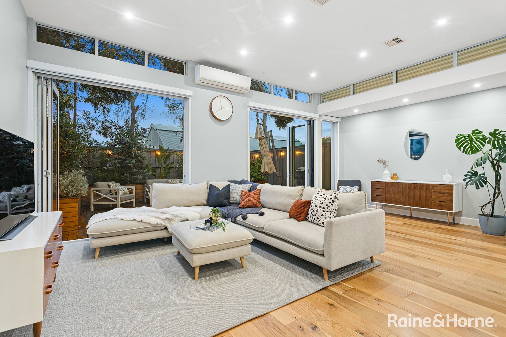 50 Tobruk Crescent, Williamstown VIC 3016, Image 2