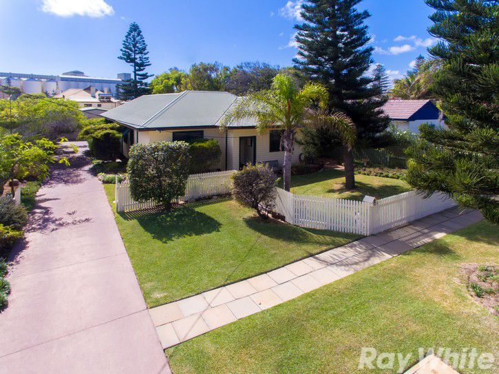 200 Shenton Street, Beachlands WA 6530, Image 0