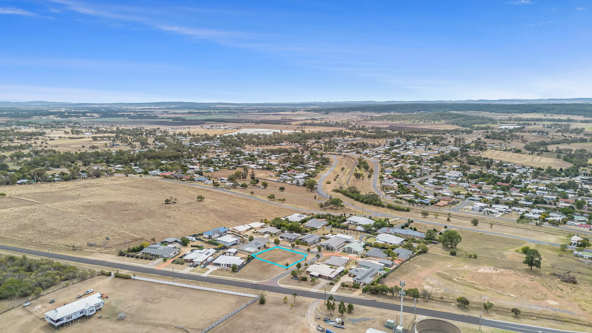 Additional image 3 of 1 Lookout Place, Rosenthal Heights QLD 4370