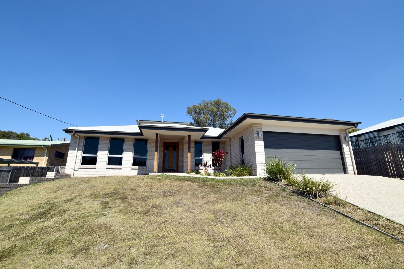 4 bedrooms House in 19 Worthington Street WEST GLADSTONE QLD, 4680