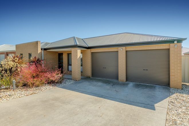 Picture of 11 Fitzroy Street, WEST WODONGA VIC 3690