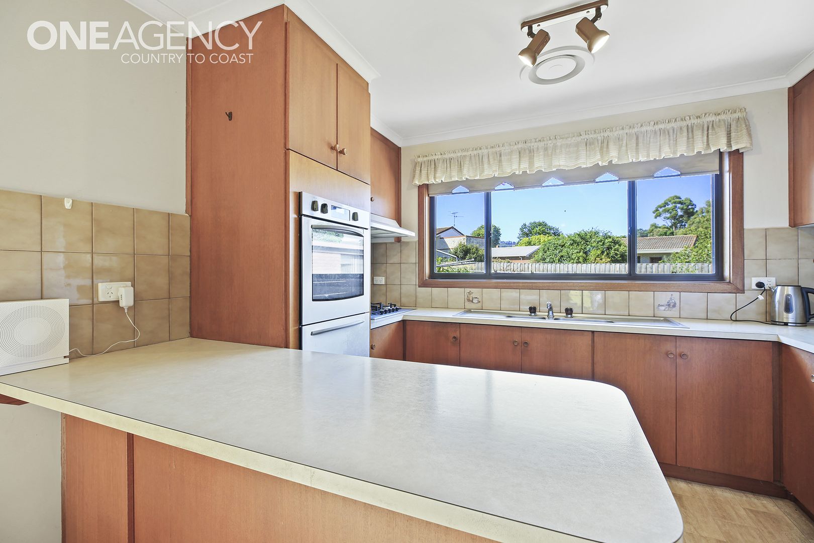 2/53 Kitchener Street, Trafalgar VIC 3824, Image 2