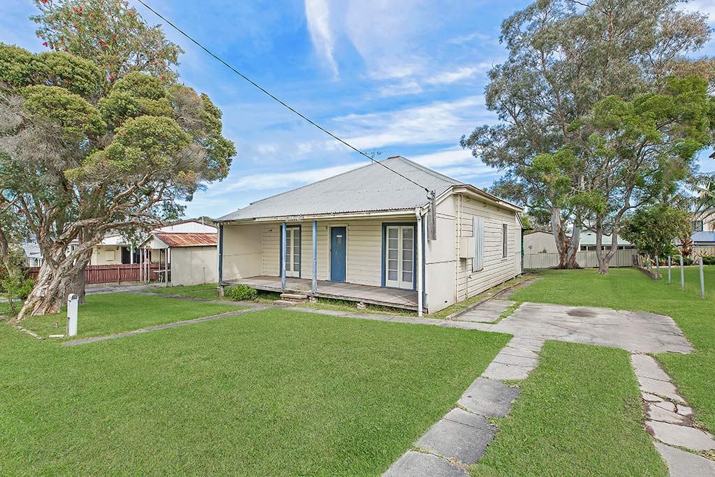 9 Elizabeth Street, Fennell Bay NSW 2283, Image 0