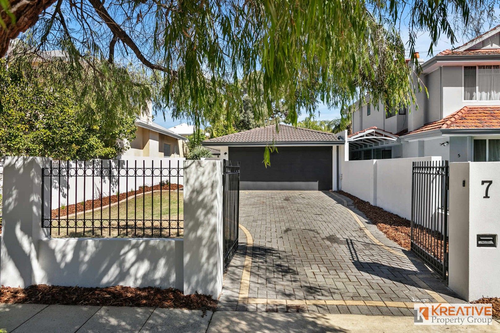 3 bedrooms House in 7 Salisbury Avenue SOUTH PERTH WA, 6151