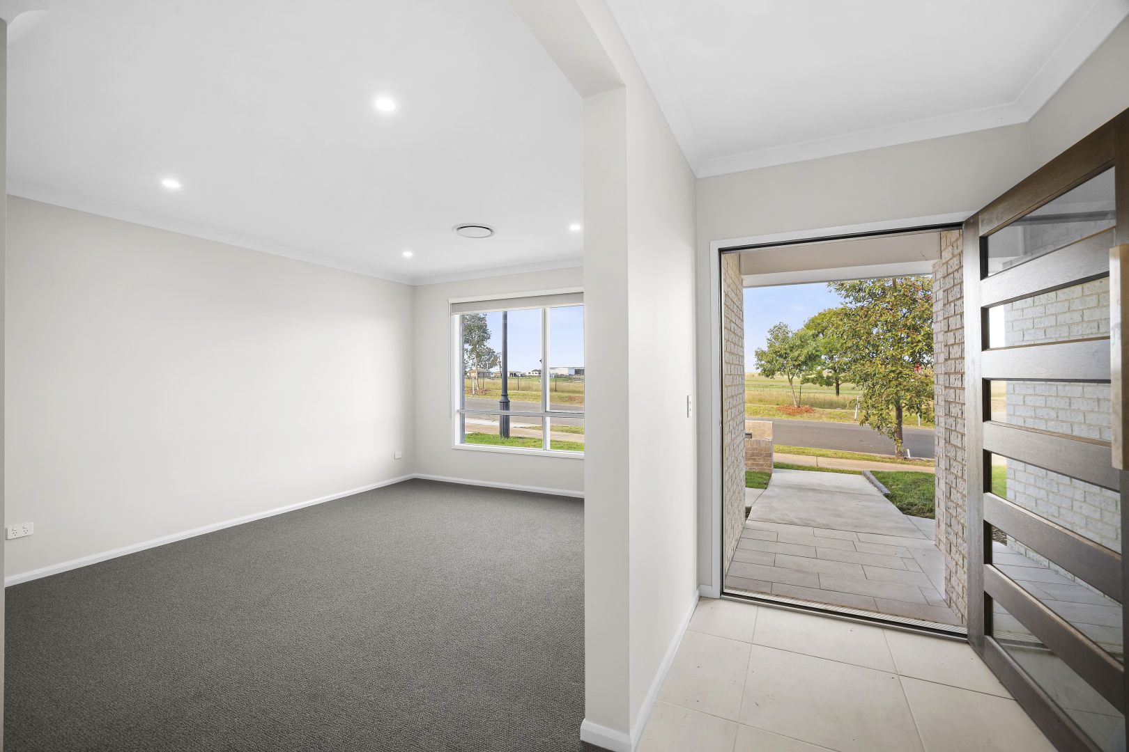 43 Fisher St, The Oaks NSW 2570, Image 1