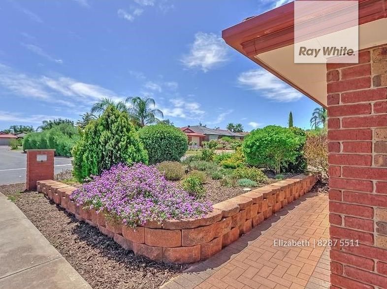 8 Edward Avenue, Craigmore SA 5114, Image 2