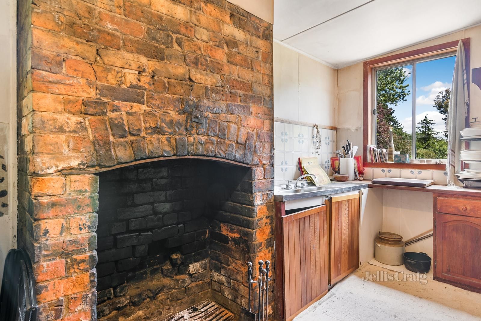 2 Anslow Street, Woodend VIC 3442, Image 2