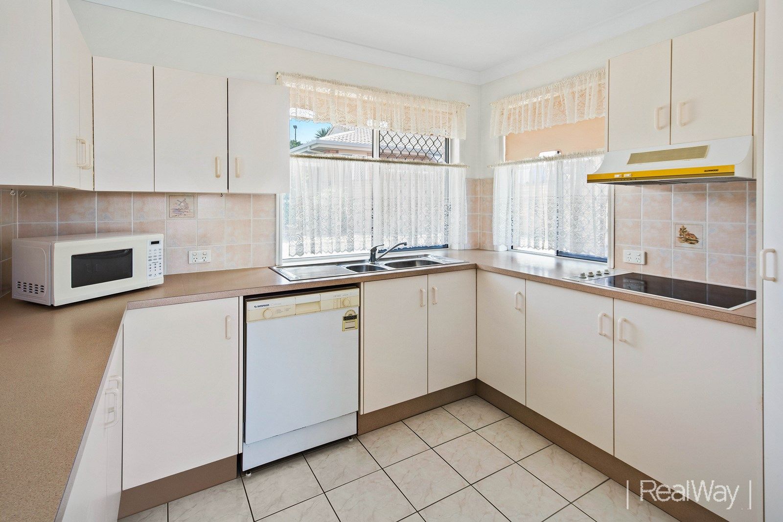 1/16 Bingera Terrace, Caloundra QLD 4551, Image 2