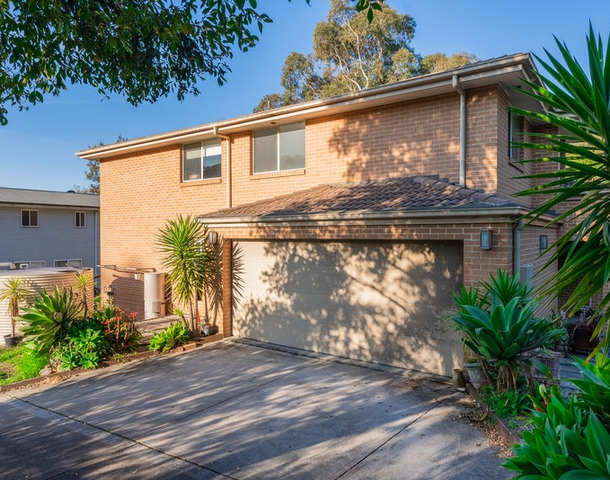 83 The Crescent , Helensburgh NSW 2508