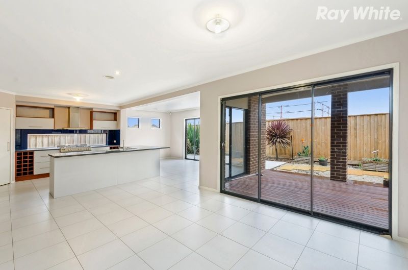 17 Joelson Avenue, Scoresby VIC 3179, Image 2