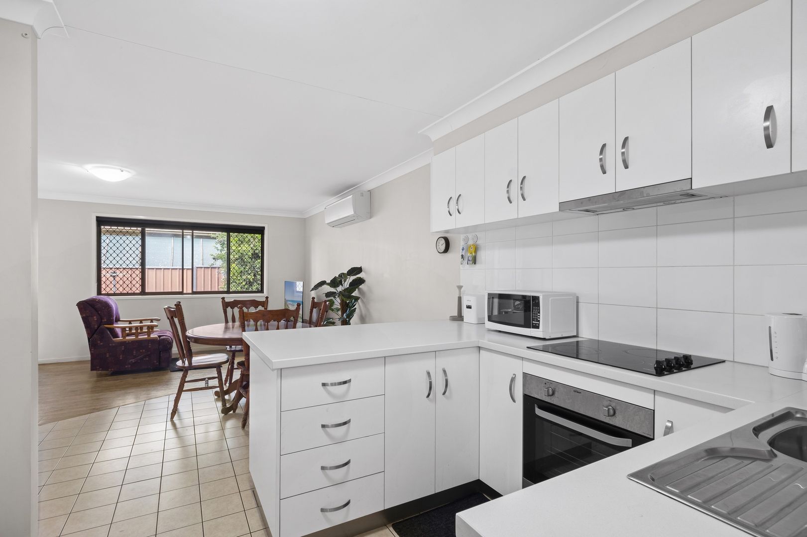 1&2/250 Taylor Street, Newtown QLD 4350, Image 1