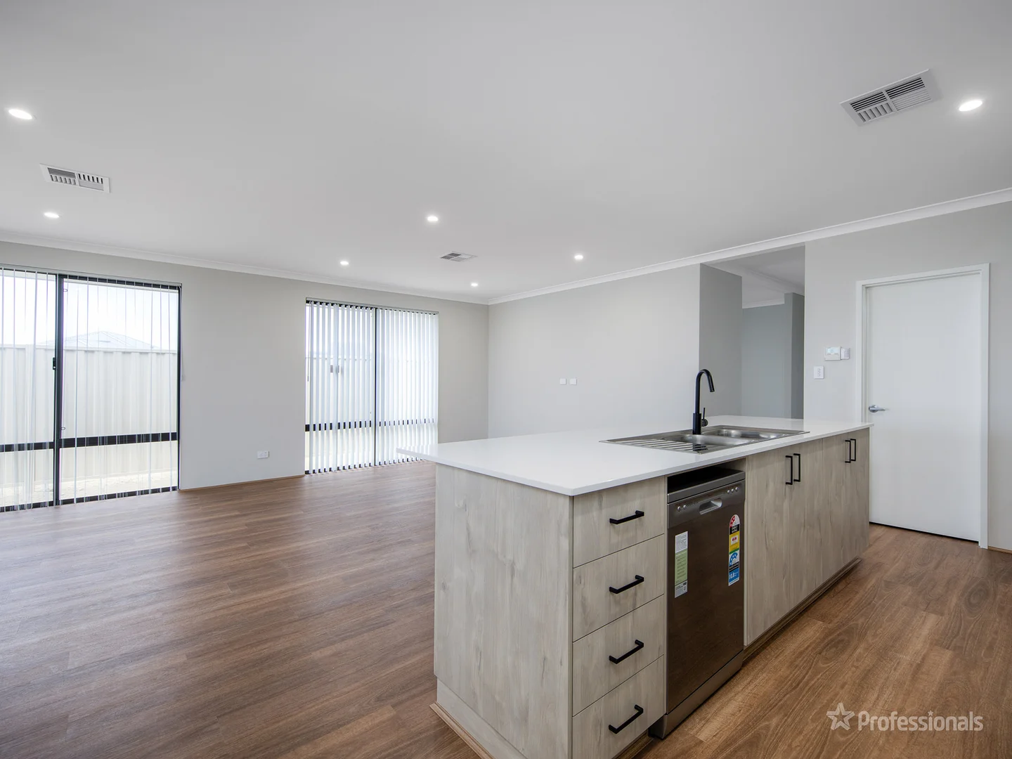 Additional image 11 of 8 Almond Street, Eglinton WA 6034