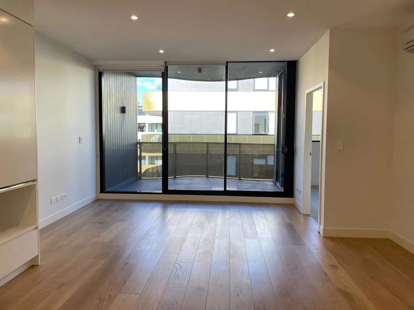 1 bedrooms House in 508/42 page st BANKSMEADOW NSW, 2019