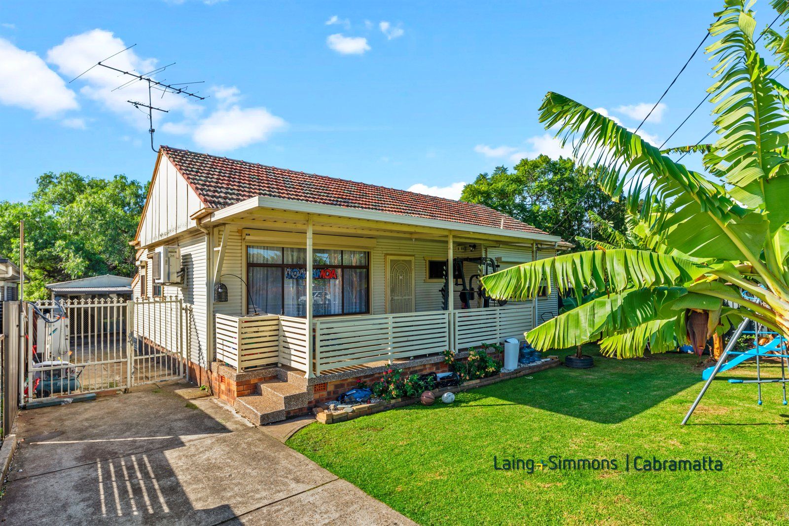 4 Spooner Avenue, Cabramatta West NSW 2166, Image 0