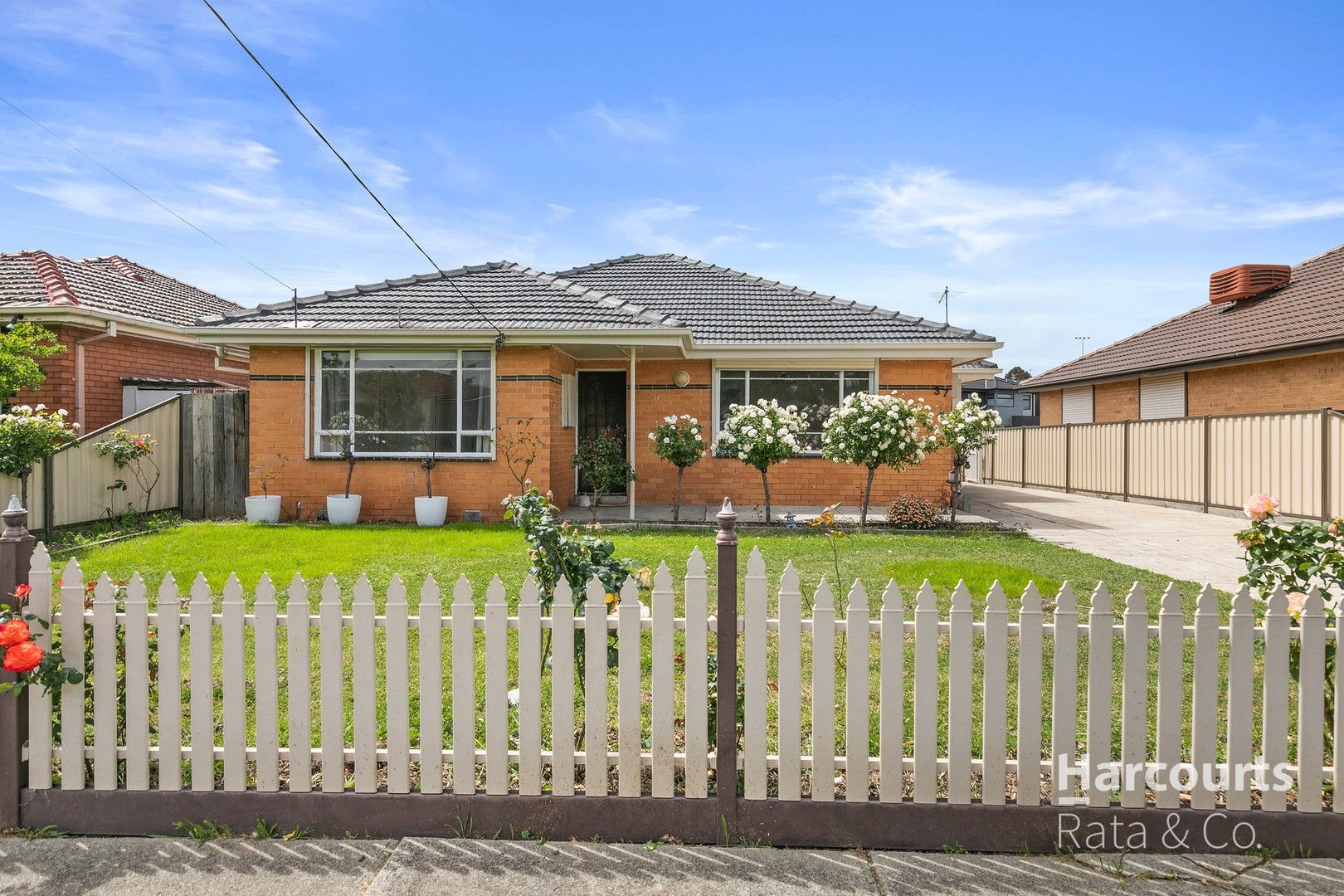 3 bedrooms House in 37 Newton Crescent LALOR VIC, 3075