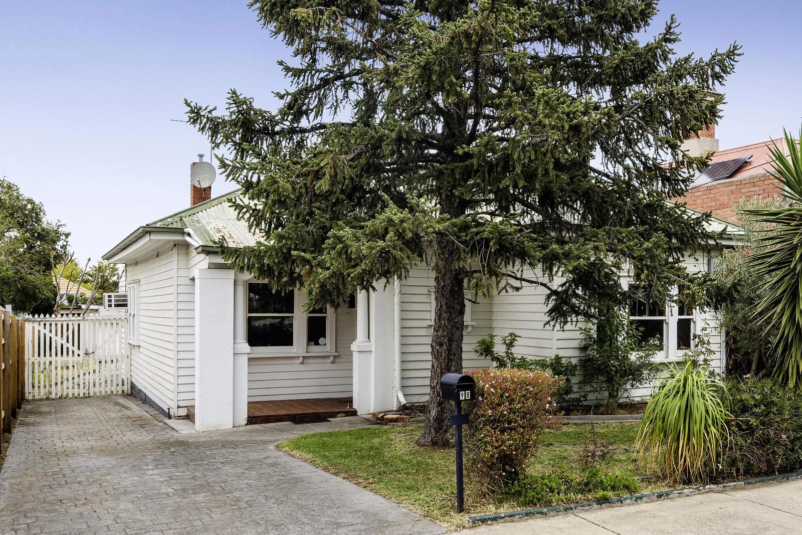 98 Darebin Road, Northcote VIC 3070