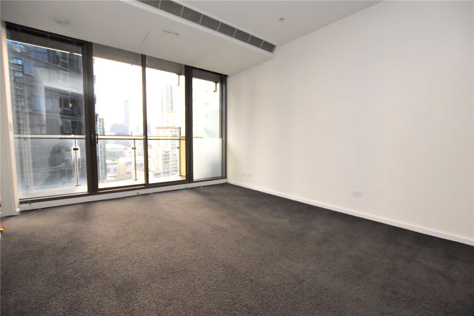 2 bedrooms Apartment / Unit / Flat in 1708/118 Kavanagh Street SOUTHBANK VIC, 3006