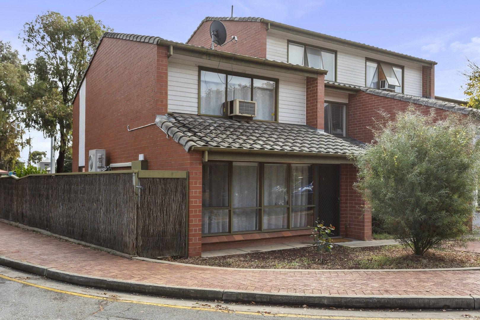 2 bedrooms Townhouse in 1/2A Telford Street OVINGHAM SA, 5082