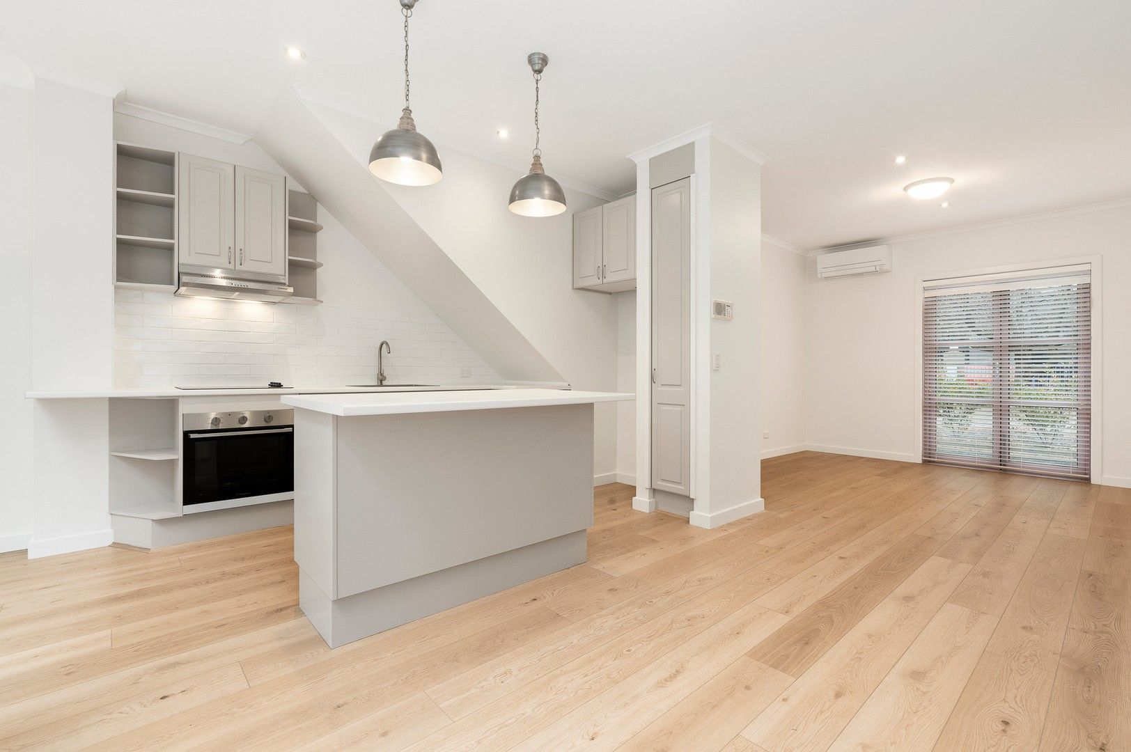 3 bedrooms Townhouse in 2/242-248 Punt Road PRAHRAN VIC, 3181