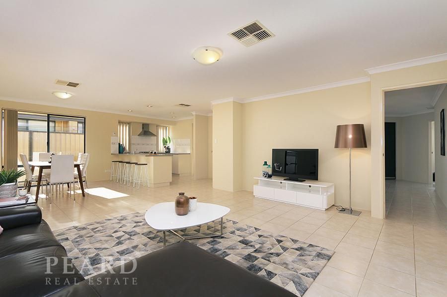 6 Hidcote Turn, Aubin Grove WA 6164, Image 1