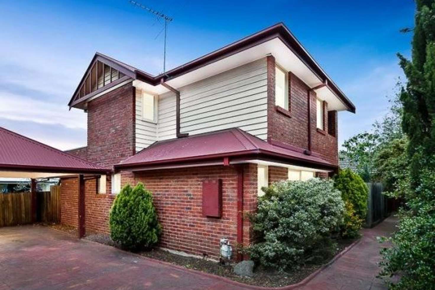 3 bedrooms House in 2/94 Oriel Road IVANHOE VIC, 3079