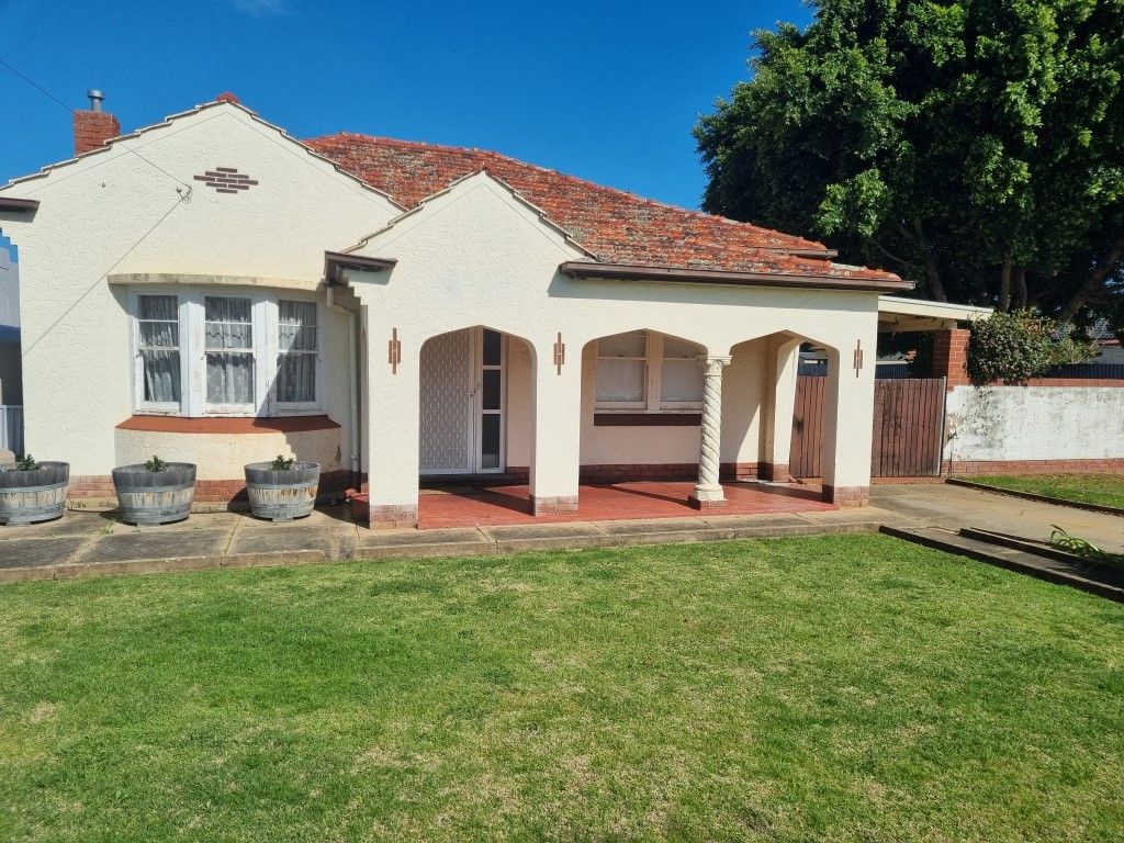 3 bedrooms House in 10 Westall Ave FLINDERS PARK SA, 5025