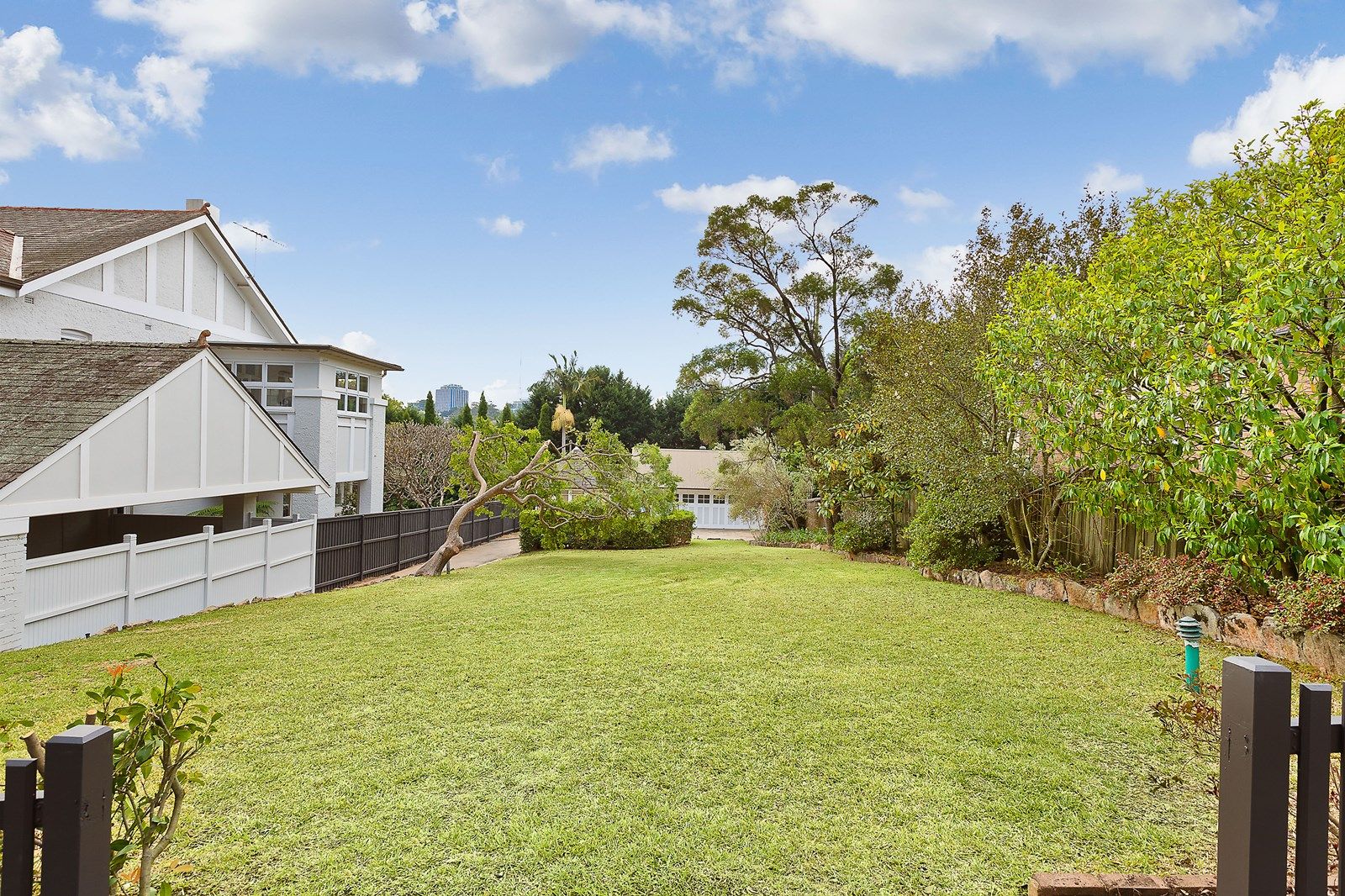 24 Milner Crescent, Wollstonecraft NSW 2065, Image 2