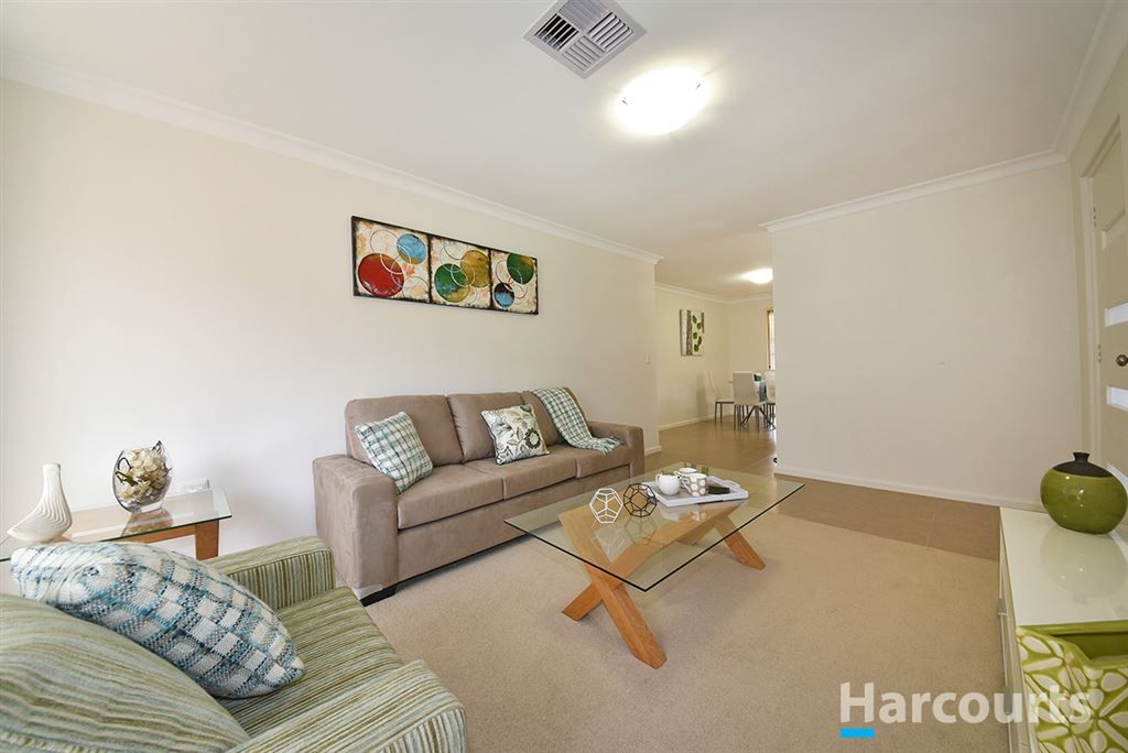 Villa 28/25-27 Parkhill Way, Wilson WA 6107, Image 2