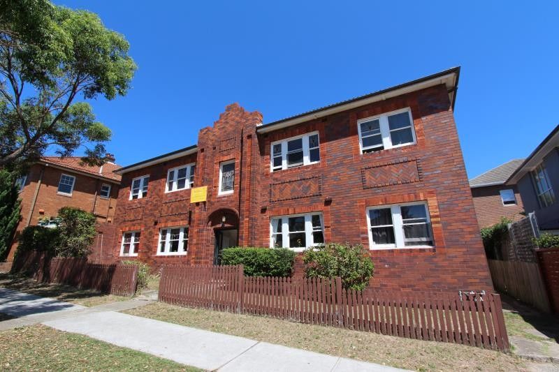 3 bedrooms Apartment / Unit / Flat in 2/77 Blair Street NORTH BONDI NSW, 2026