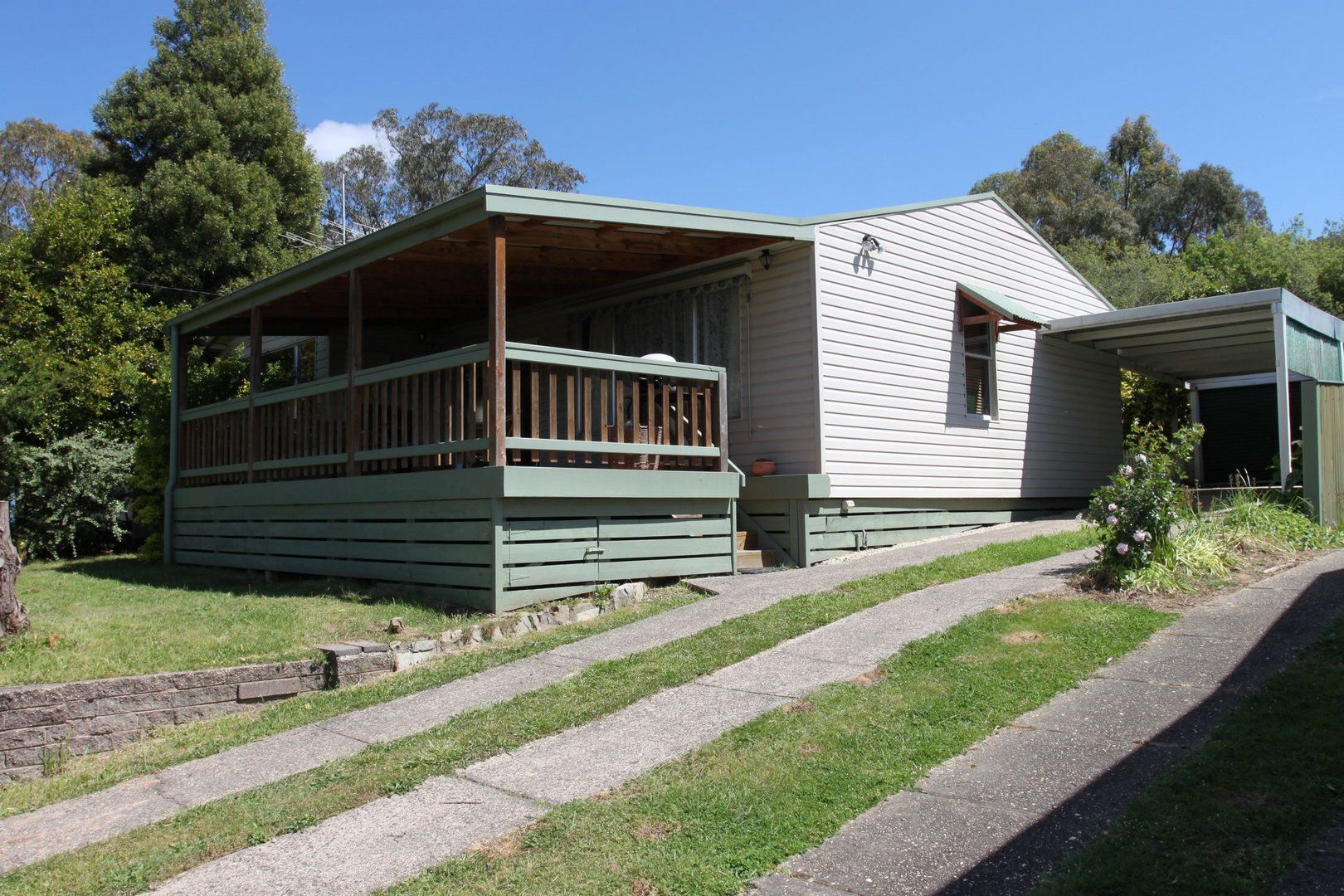 12 East Crescent, Eildon VIC 3713, Image 0