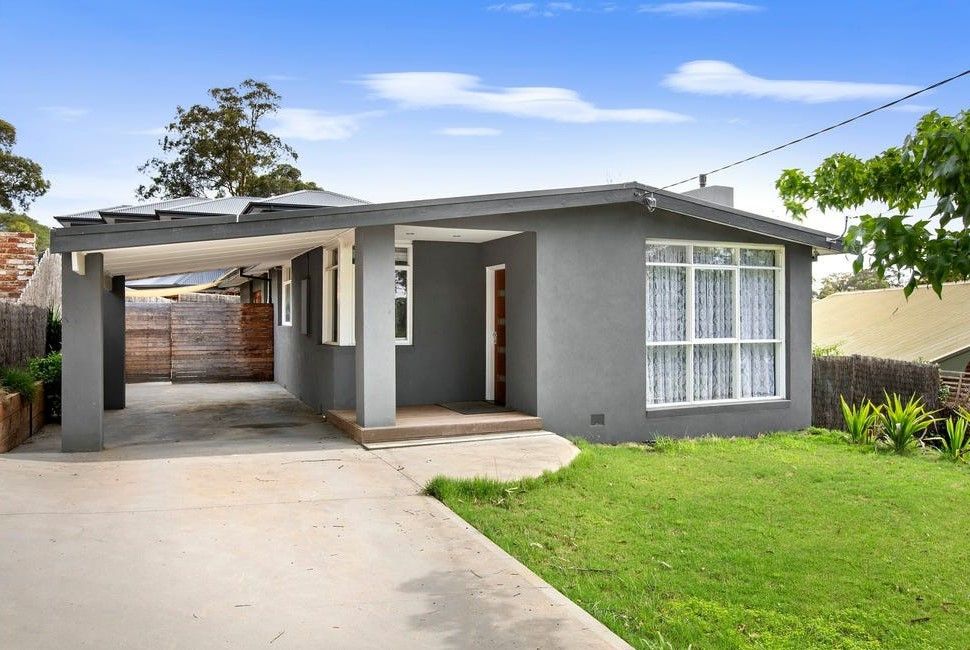3 bedrooms House in 56 Luck Street ELTHAM VIC, 3095