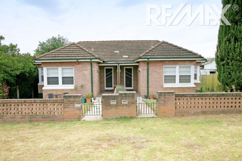 29 A & B Bolton St, Junee NSW 2663, Image 0