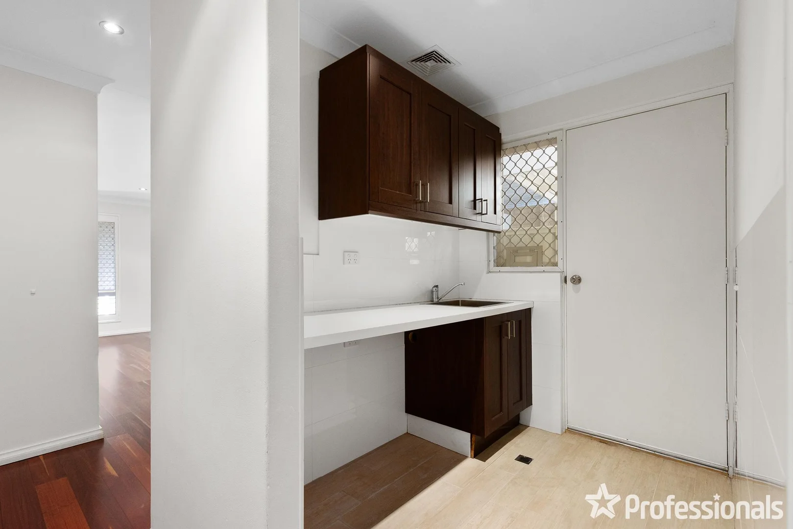 Additional image 11 of 4/83 Barbican Street East, Shelley WA 6148