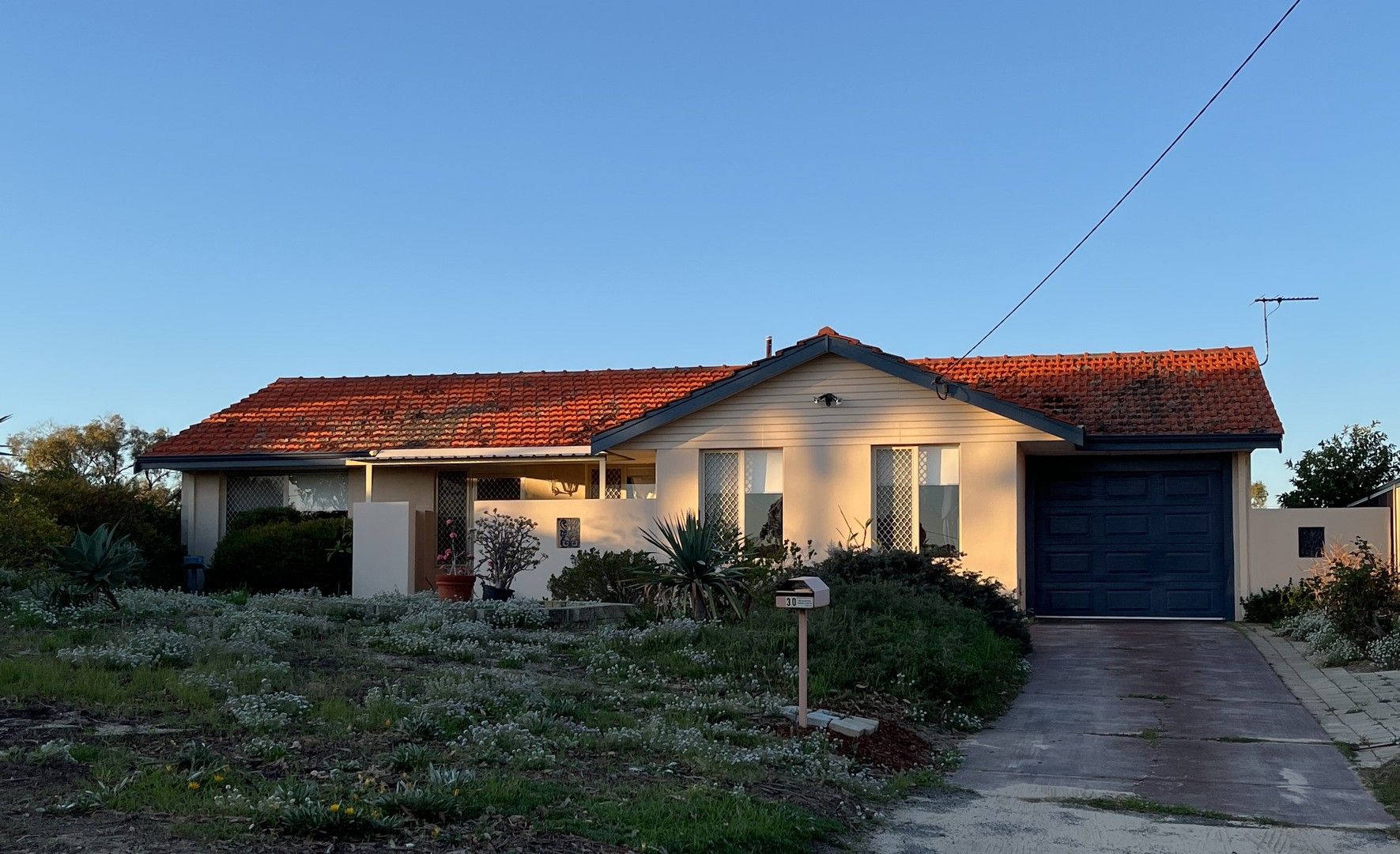 4 bedrooms House in 30 Hughes Ct PADBURY WA, 6025