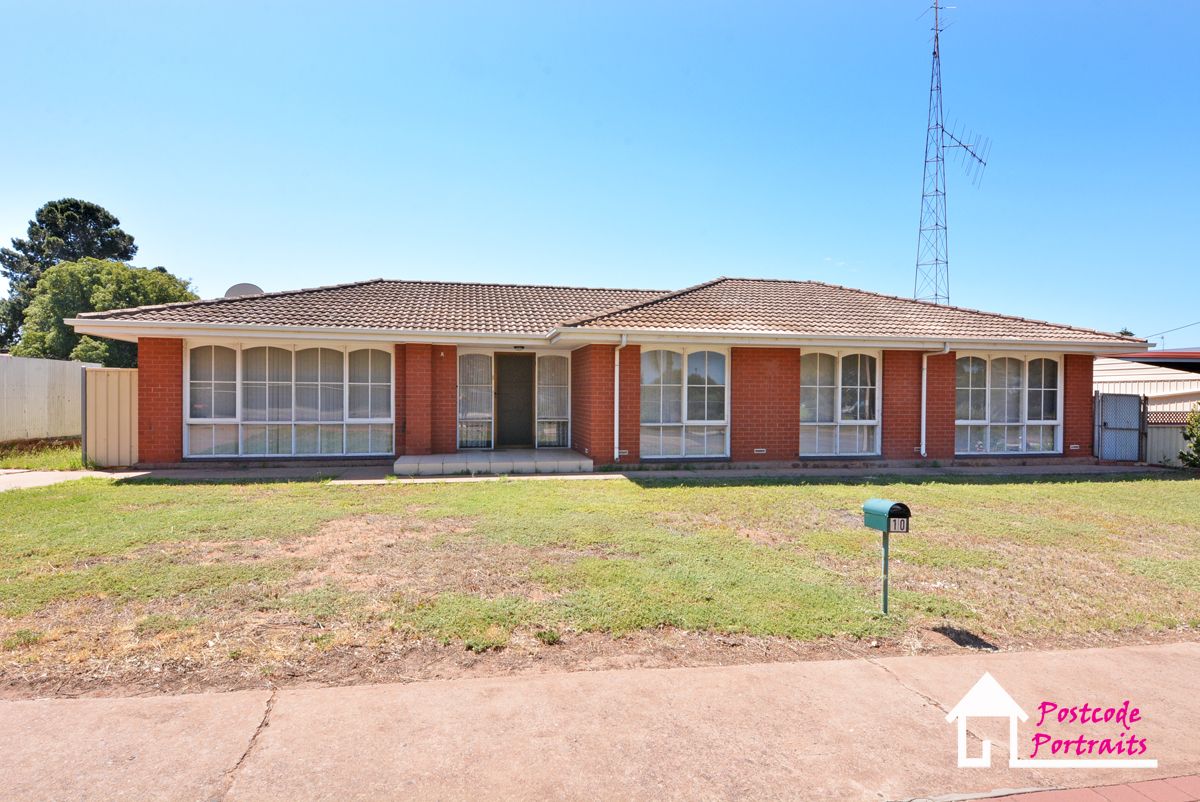 4 bedrooms House in 10 Roberts Terrace WHYALLA SA, 5600