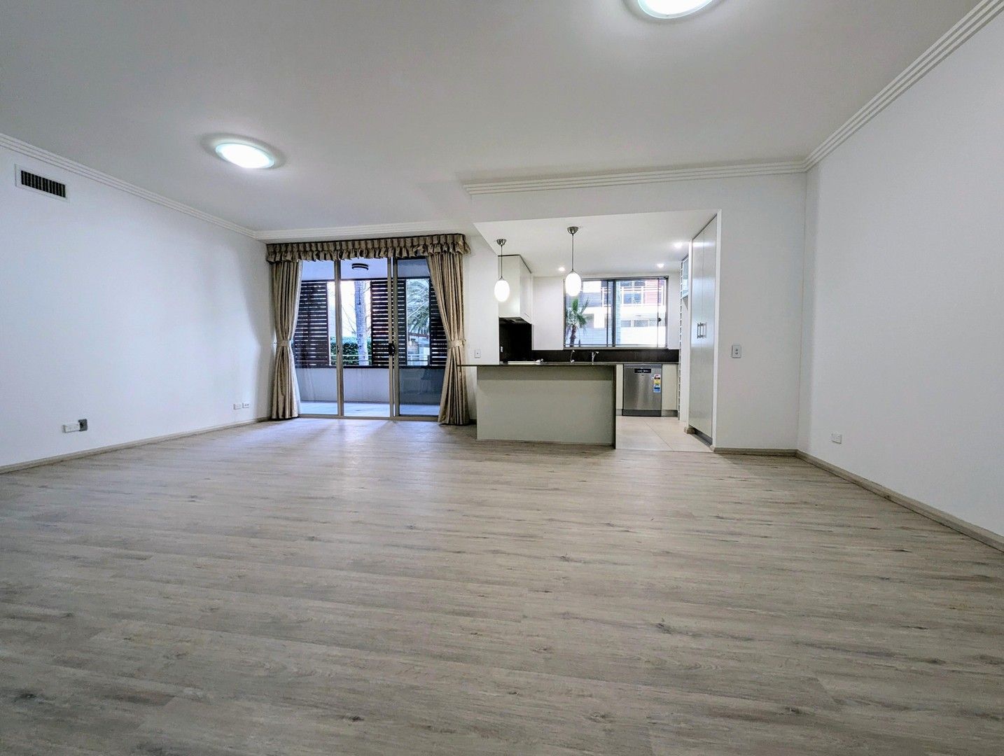 3 bedrooms Apartment / Unit / Flat in u11/4-8 Bobbin Head Road PYMBLE NSW, 2073